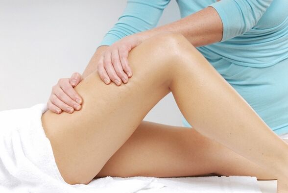 Performing massages for varicose veins of the lower limbs